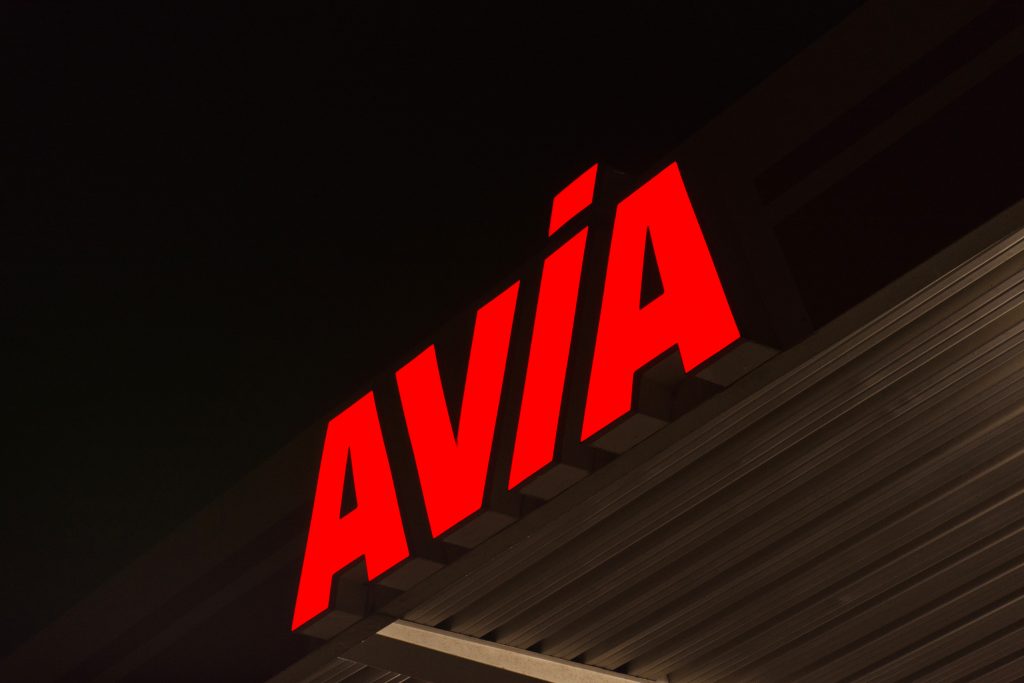 AVIA Gevelreclame AVIA Gevelreclame