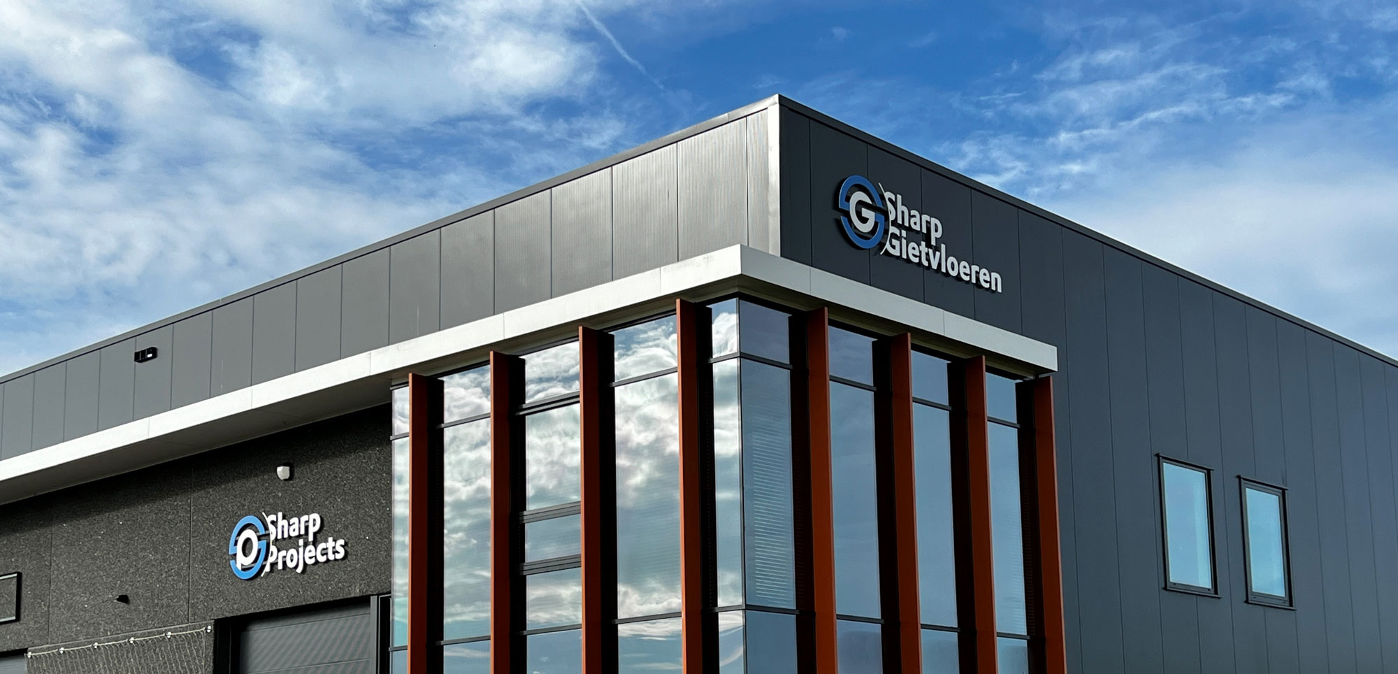 Gevelreclame Sharp Gevelreclame Sharp