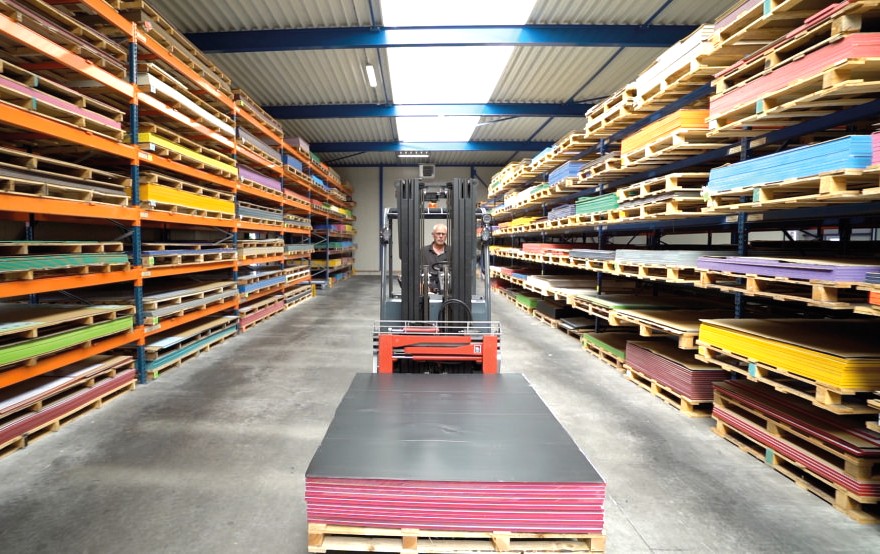 Acrylox: Waarom kiest de signwereld massaal voor dit materiaal?